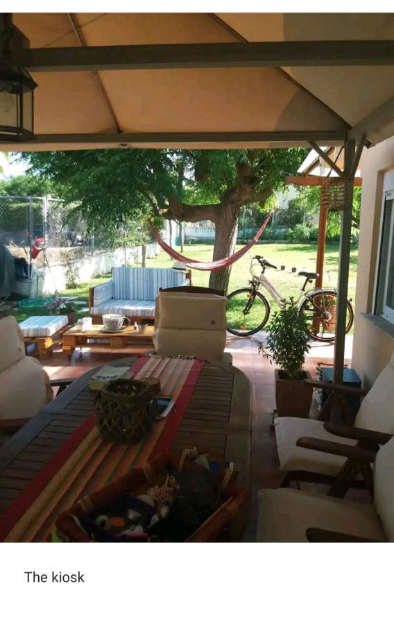 Amaryllis Sweet Home Pyrgos  Bagian luar foto